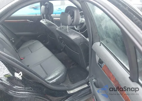 2009 Mercedes-Benz C 300 Luxury 4Matic/Sport 4Matic из США, поврежденный, VIN WDDGF81X39F245754